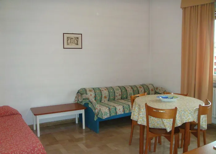 Aparthotel Executive 3*